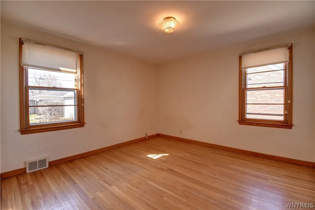 244 Renwood Avenue, Tonawanda, New York 14217, Tonawanda, New York 14217, 3 Bedrooms Bedrooms, 6 Rooms Rooms,1 BathroomBathrooms,Residential,For Sale,244 Renwood Avenue, Tonawanda, New York 14217,0,B1671234