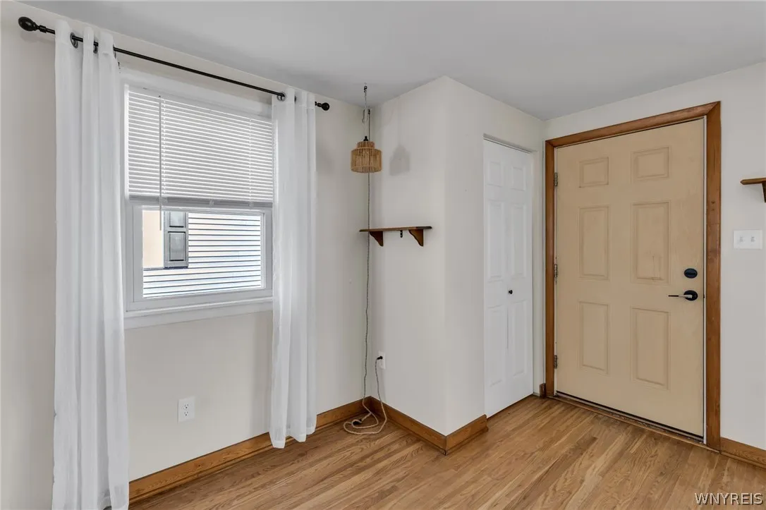 394 Linwood Avenue, North Tonawanda, New York 1412, North Tonawanda, New York 14120, 3 Bedrooms Bedrooms, 5 Rooms Rooms,2 BathroomsBathrooms,Residential,For Sale,394 Linwood Avenue, North Tonawanda, New York 1412,0,B1672371