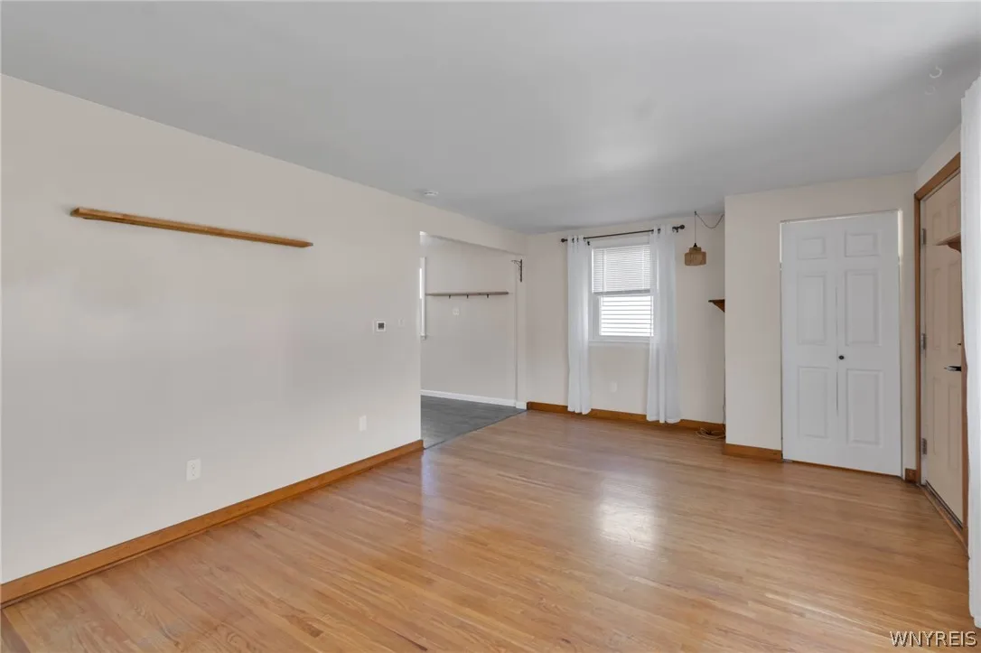 394 Linwood Avenue, North Tonawanda, New York 1412, North Tonawanda, New York 14120, 3 Bedrooms Bedrooms, 5 Rooms Rooms,2 BathroomsBathrooms,Residential,For Sale,394 Linwood Avenue, North Tonawanda, New York 1412,0,B1672371