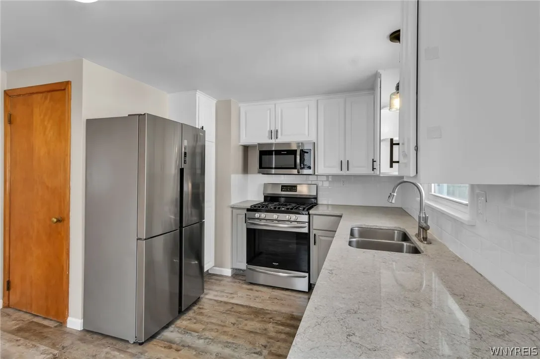 394 Linwood Avenue, North Tonawanda, New York 1412, North Tonawanda, New York 14120, 3 Bedrooms Bedrooms, 5 Rooms Rooms,2 BathroomsBathrooms,Residential,For Sale,394 Linwood Avenue, North Tonawanda, New York 1412,0,B1672371