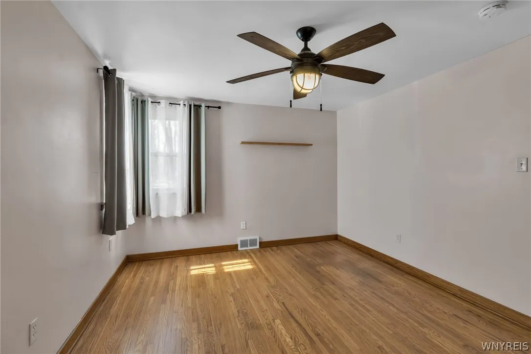 394 Linwood Avenue, North Tonawanda, New York 1412, North Tonawanda, New York 14120, 3 Bedrooms Bedrooms, 5 Rooms Rooms,2 BathroomsBathrooms,Residential,For Sale,394 Linwood Avenue, North Tonawanda, New York 1412,0,B1672371