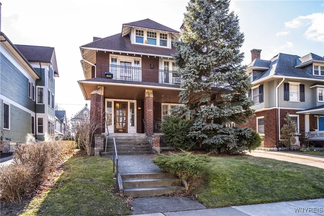 681 Lafayette Avenue 3, Buffalo, New York 14222, Buffalo, New York 14222, 1 Bedroom Bedrooms, 4 Rooms Rooms,1 BathroomBathrooms,Residential Lease,For Rent,681 Lafayette Avenue 3, Buffalo, New York 14222,0,B1656628