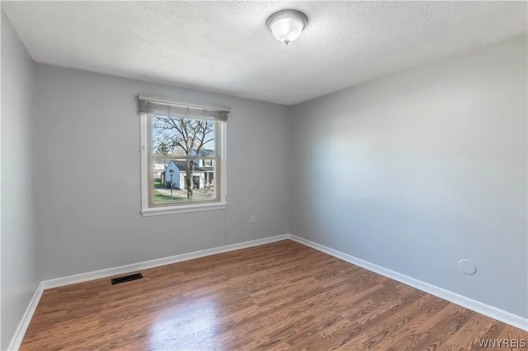 855 Fairmont Avenue, North Tonawanda, New York 141, North Tonawanda, New York 14120, 4 Bedrooms Bedrooms, 6 Rooms Rooms,2 BathroomsBathrooms,Residential,For Sale,855 Fairmont Avenue, North Tonawanda, New York 141,0,B1670908