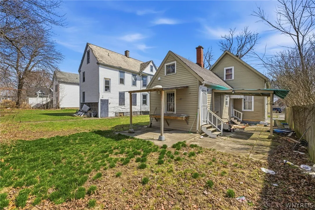 198 Grape Street, Buffalo, New York 14204, Buffalo, New York 14204, 4 Bedrooms Bedrooms, 8 Rooms Rooms,1 BathroomBathrooms,Residential,For Sale,198 Grape Street, Buffalo, New York 14204,0,B1672552