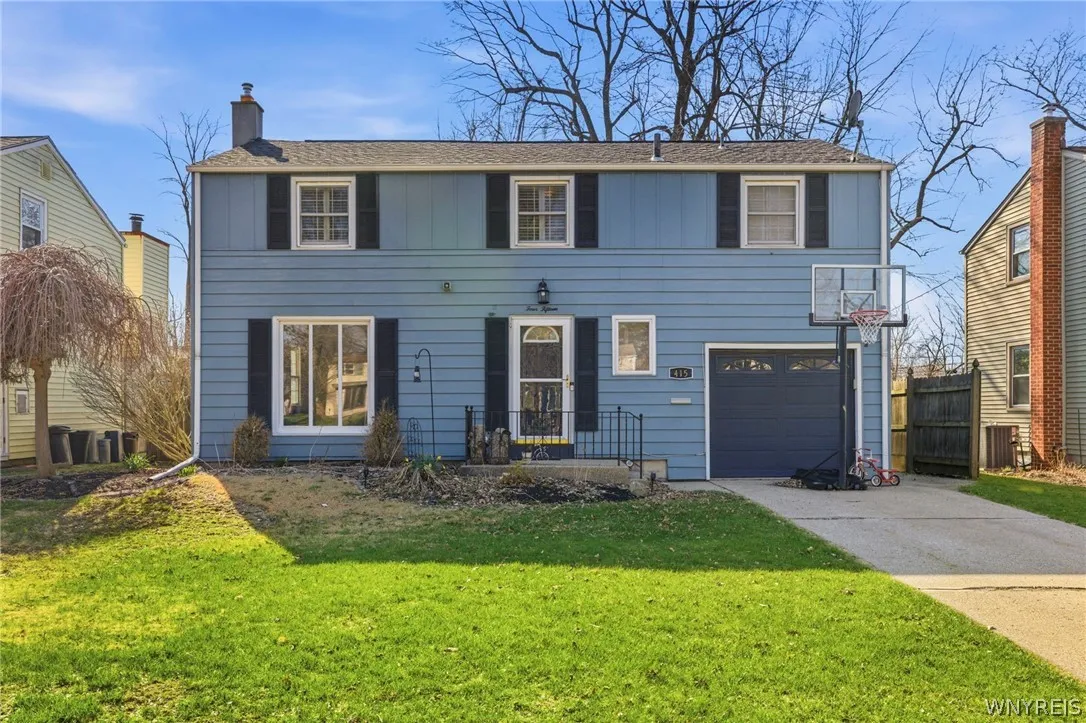 415 Roycroft Boulevard, Amherst, New York 14226, Amherst, New York 14226, 3 Bedrooms Bedrooms, 6 Rooms Rooms,1 BathroomBathrooms,Residential,For Sale,415 Roycroft Boulevard, Amherst, New York 14226,0,B1672590