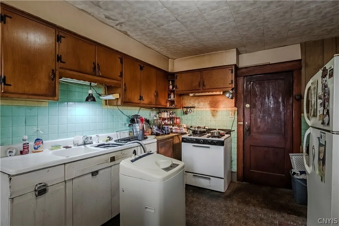 2 bedroom unit