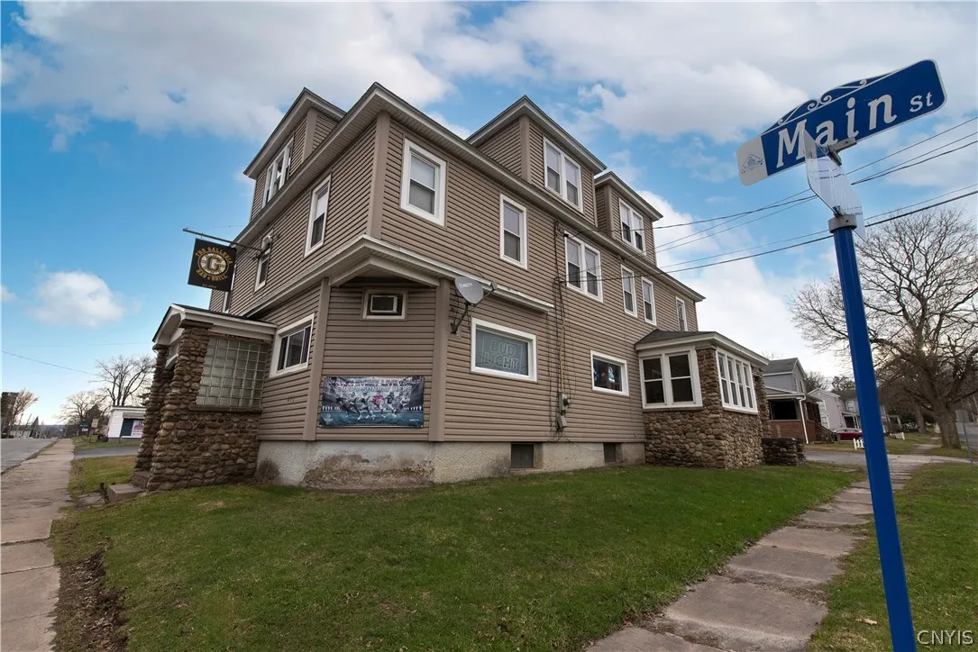 471 Main Street, Whitestown, New York 13417, Whitestown, New York 13417, ,Commercial Sale,For Sale,471 Main Street, Whitestown, New York 13417,0,S1667675