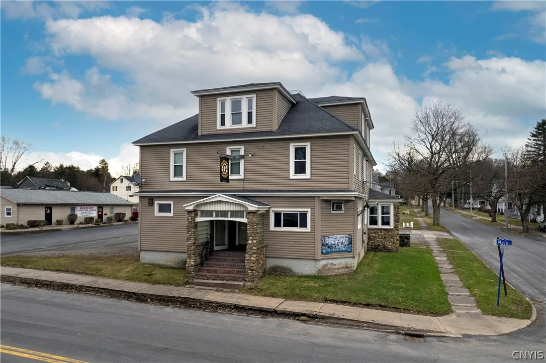 471 Main Street, Whitestown, New York 13417, Whitestown, New York 13417, ,Commercial Sale,For Sale,471 Main Street, Whitestown, New York 13417,0,S1667675