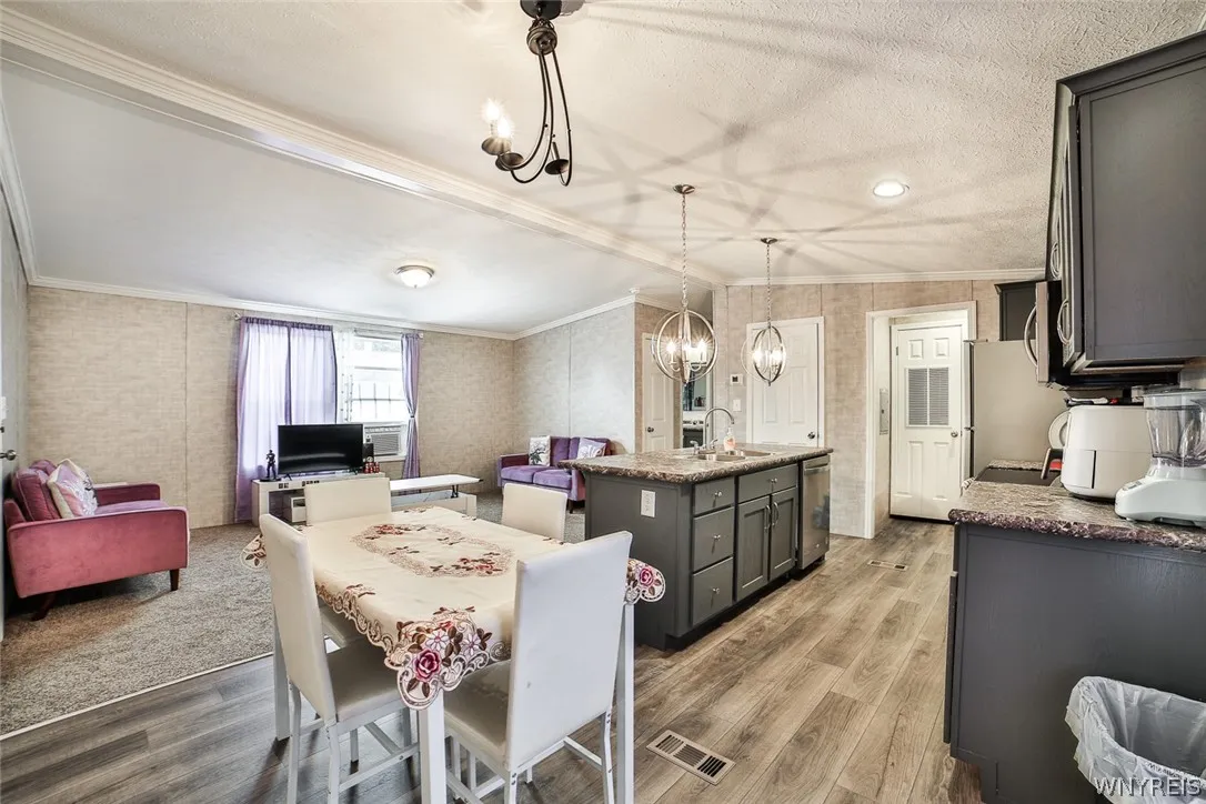 1774 Military Road 27, Tonawanda, New York 14217, Tonawanda, New York 14217, 3 Bedroom Bedrooms, 5 Room Rooms,1 BathroomBathrooms,Residential,For Sale,1774 Military Road 27, Tonawanda, New York 14217,0,B1672566