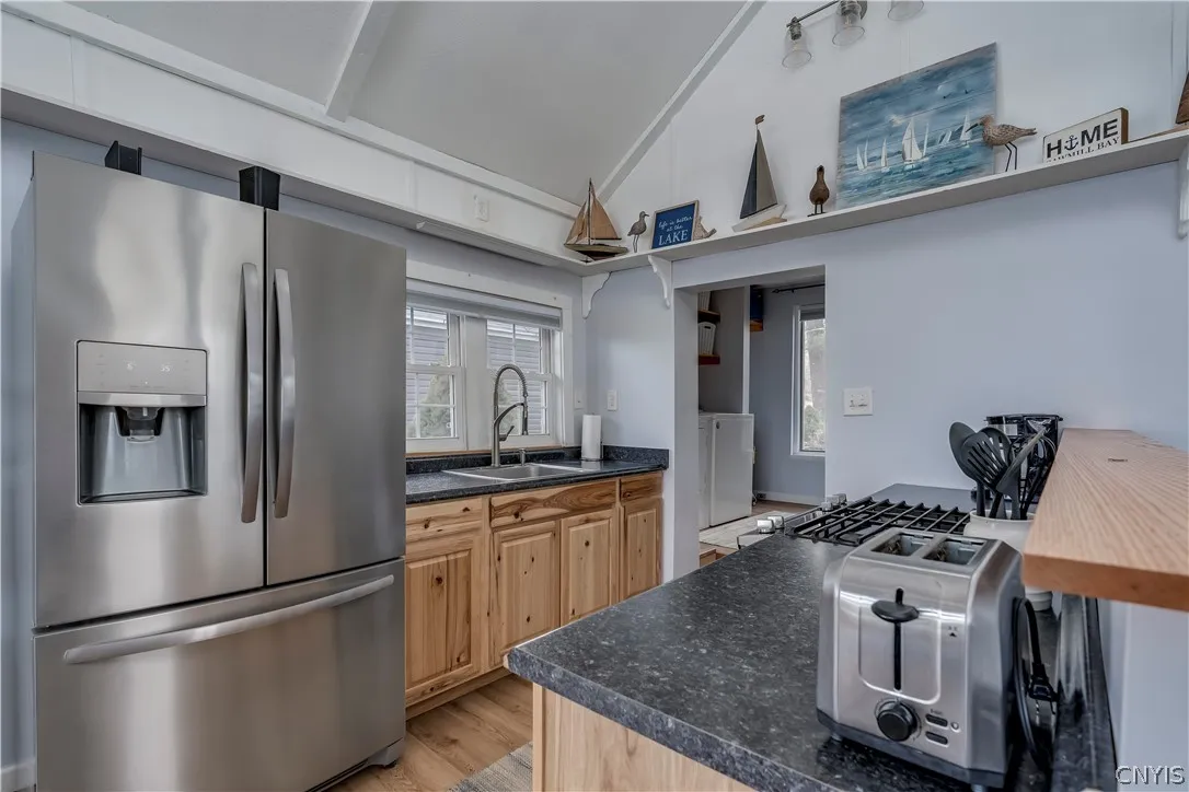 11917 County Route 125, Lyme, New York 13622, Lyme, New York 13622, 1 Bedroom Bedrooms, 3 Room Rooms,1 BathroomBathrooms,Residential,For Sale,11917 County Route 125, Lyme, New York 13622,0,S1672428