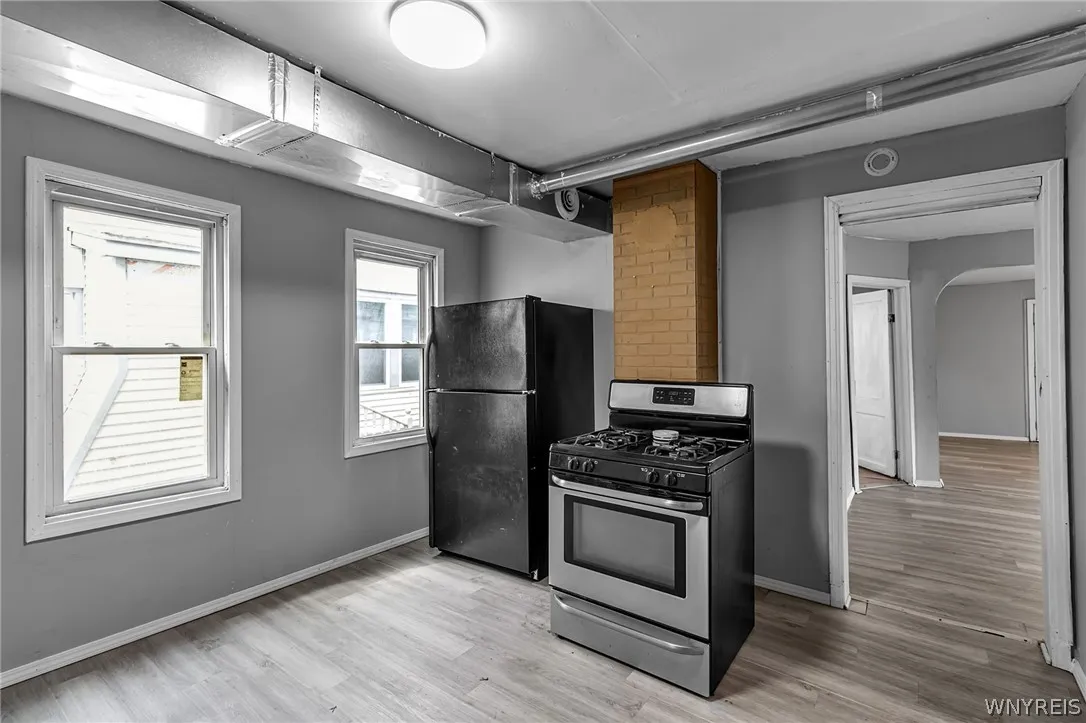 53 Sirret Street, Buffalo, New York 14220, Buffalo, New York 14220, 5 Bedrooms Bedrooms, ,2 BathroomsBathrooms,Residential,For Sale,53 Sirret Street, Buffalo, New York 14220,0,B1672519