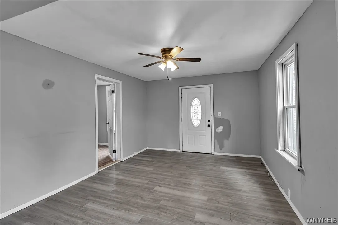 53 Sirret Street, Buffalo, New York 14220, Buffalo, New York 14220, 5 Bedrooms Bedrooms, ,2 BathroomsBathrooms,Residential,For Sale,53 Sirret Street, Buffalo, New York 14220,0,B1672519