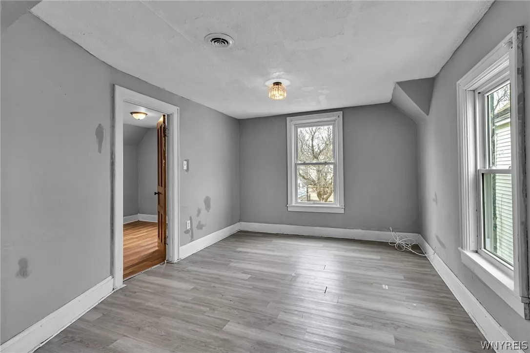 53 Sirret Street, Buffalo, New York 14220, Buffalo, New York 14220, 5 Bedrooms Bedrooms, ,2 BathroomsBathrooms,Residential,For Sale,53 Sirret Street, Buffalo, New York 14220,0,B1672519