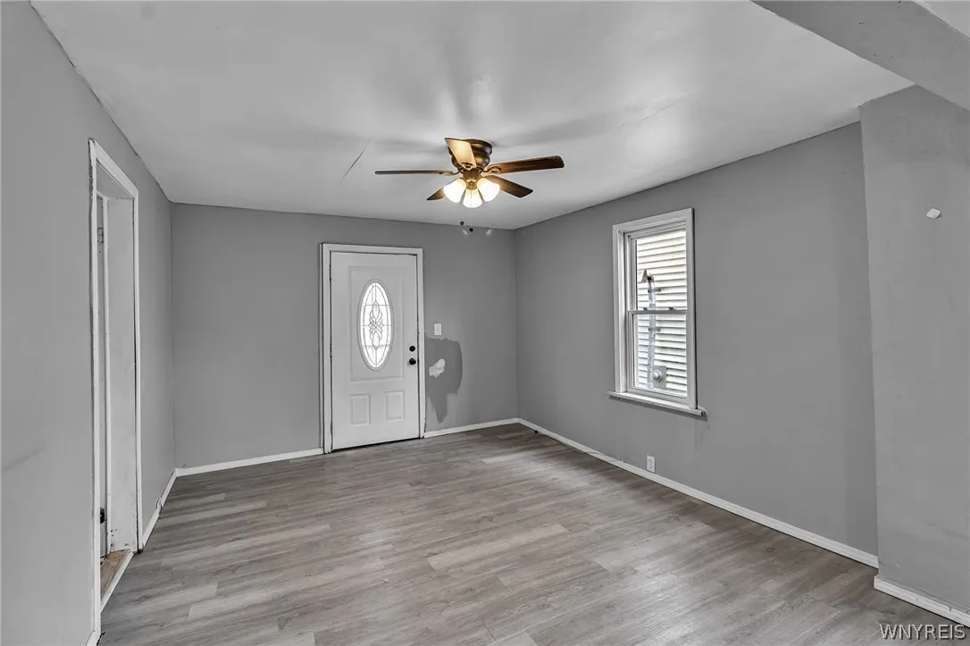 53 Sirret Street, Buffalo, New York 14220, Buffalo, New York 14220, 5 Bedrooms Bedrooms, ,2 BathroomsBathrooms,Residential,For Sale,53 Sirret Street, Buffalo, New York 14220,0,B1672519