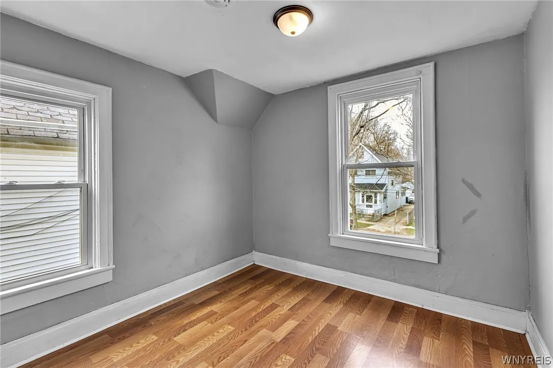 53 Sirret Street, Buffalo, New York 14220, Buffalo, New York 14220, 5 Bedrooms Bedrooms, ,2 BathroomsBathrooms,Residential,For Sale,53 Sirret Street, Buffalo, New York 14220,0,B1672519