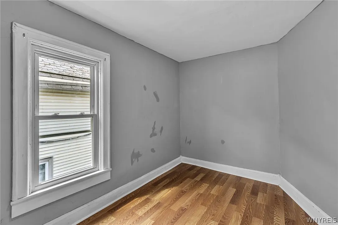 53 Sirret Street, Buffalo, New York 14220, Buffalo, New York 14220, 5 Bedrooms Bedrooms, ,2 BathroomsBathrooms,Residential,For Sale,53 Sirret Street, Buffalo, New York 14220,0,B1672519