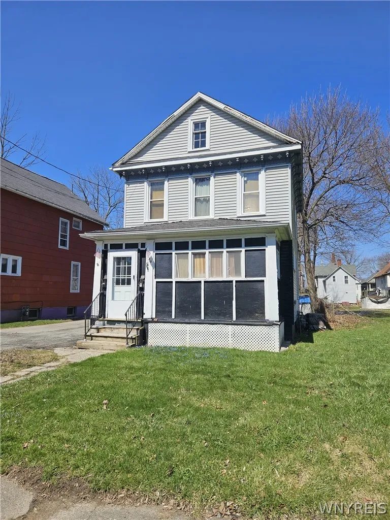 1648 Cleveland Avenue, Niagara Falls, New York 143, Niagara Falls, New York 14305, 4 Bedrooms Bedrooms, ,2 BathroomsBathrooms,Residential,For Sale,1648 Cleveland Avenue, Niagara Falls, New York 143,0,B1672094