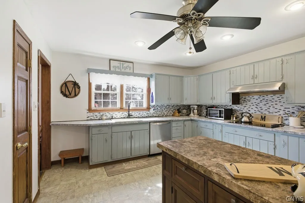 58 Madison Street, Hamilton, New York 13346, Hamilton, New York 13346, 4 Bedroom Bedrooms, 10 Room Rooms,4 BathroomBathrooms,Residential,For Sale,58 Madison Street, Hamilton, New York 13346,0,S1672515