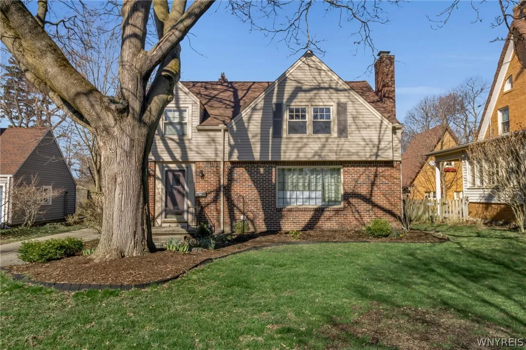 87 Monroe Drive, Amherst, New York 14221, Amherst, New York 14221, 3 Bedrooms Bedrooms, 7 Rooms Rooms,2 BathroomsBathrooms,Residential,For Sale,87 Monroe Drive, Amherst, New York 14221,0,B1672040