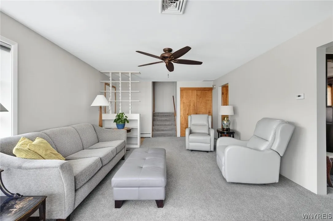 49 Boxwood Circle, Hamburg, New York 14075, Hamburg, New York 14075, 3 Bedrooms Bedrooms, 10 Rooms Rooms,1 BathroomBathrooms,Residential,For Sale,49 Boxwood Circle, Hamburg, New York 14075,0,B1669405