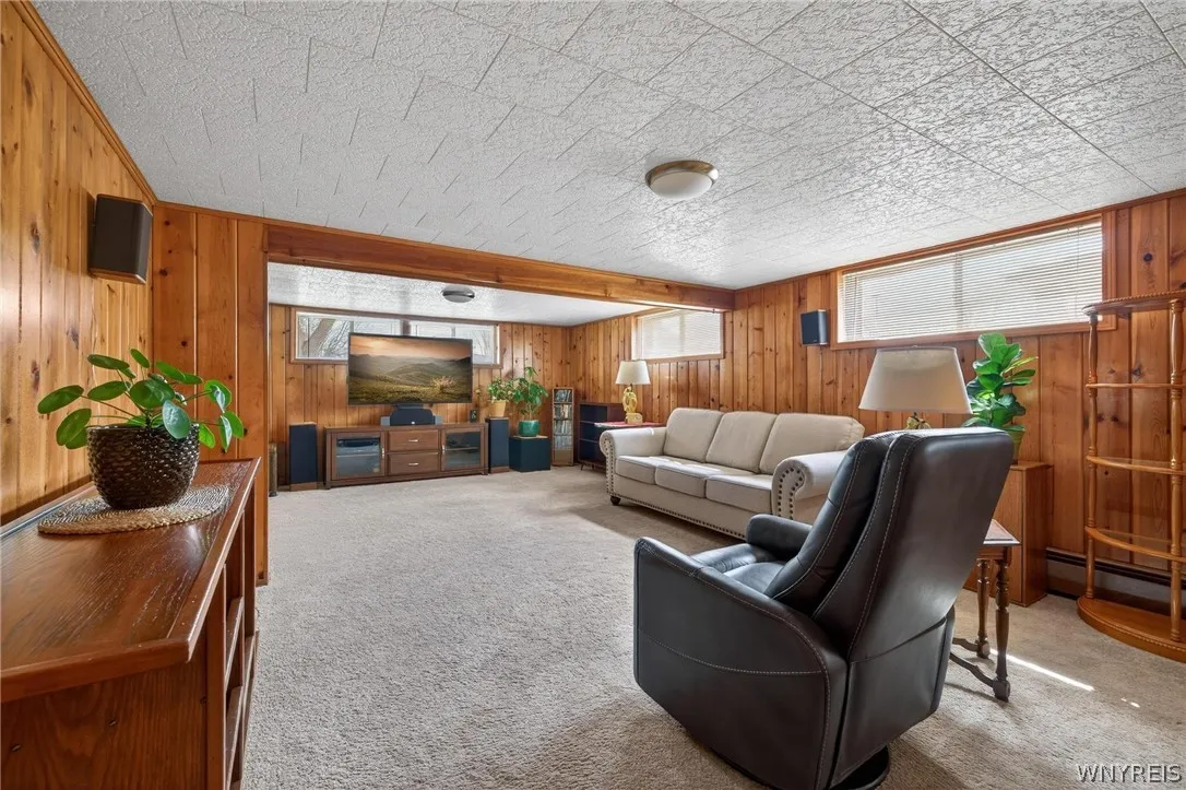 49 Boxwood Circle, Hamburg, New York 14075, Hamburg, New York 14075, 3 Bedrooms Bedrooms, 10 Rooms Rooms,1 BathroomBathrooms,Residential,For Sale,49 Boxwood Circle, Hamburg, New York 14075,0,B1669405
