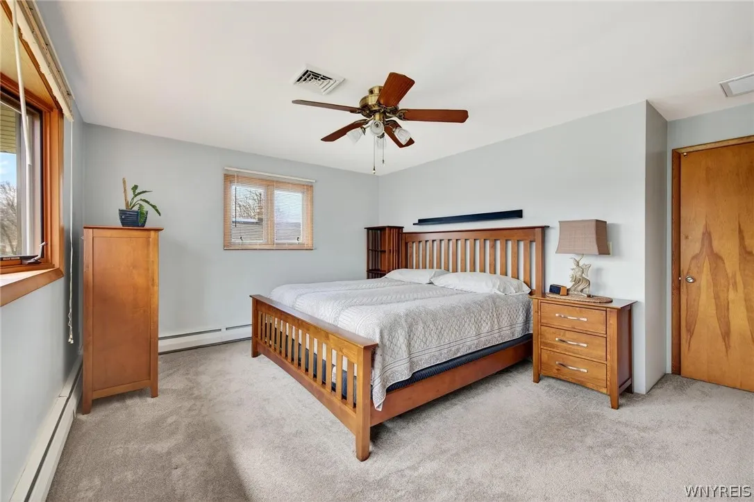 49 Boxwood Circle, Hamburg, New York 14075, Hamburg, New York 14075, 3 Bedrooms Bedrooms, 10 Rooms Rooms,1 BathroomBathrooms,Residential,For Sale,49 Boxwood Circle, Hamburg, New York 14075,0,B1669405
