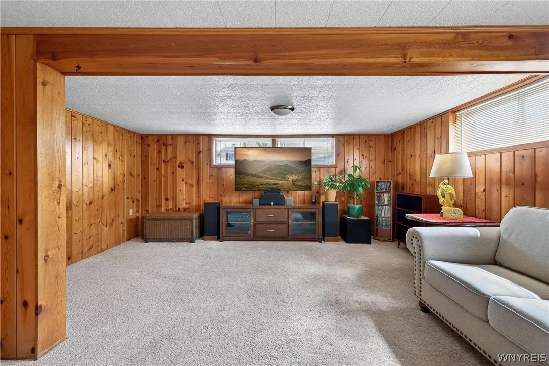 49 Boxwood Circle, Hamburg, New York 14075, Hamburg, New York 14075, 3 Bedrooms Bedrooms, 10 Rooms Rooms,1 BathroomBathrooms,Residential,For Sale,49 Boxwood Circle, Hamburg, New York 14075,0,B1669405