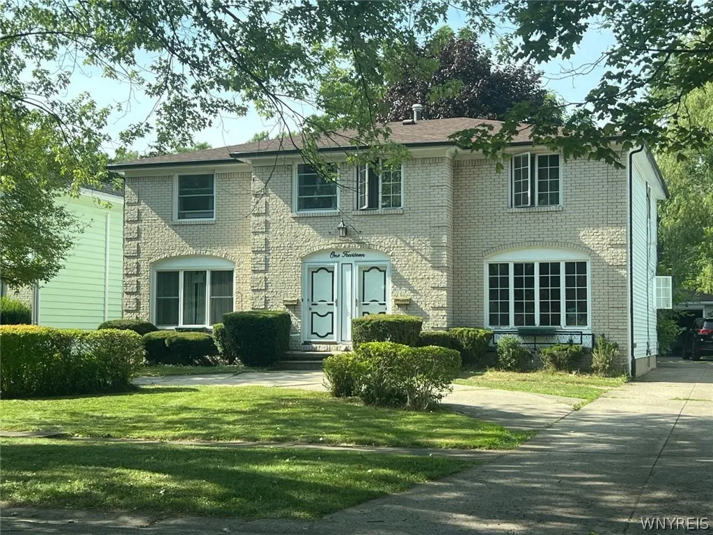 114 Ayrault Drive, Amherst, New York 14228, Amherst, New York 14228, 3 Bedrooms Bedrooms, 6 Rooms Rooms,1 BathroomBathrooms,Residential Lease,For Rent,114 Ayrault Drive, Amherst, New York 14228,0,B1672907