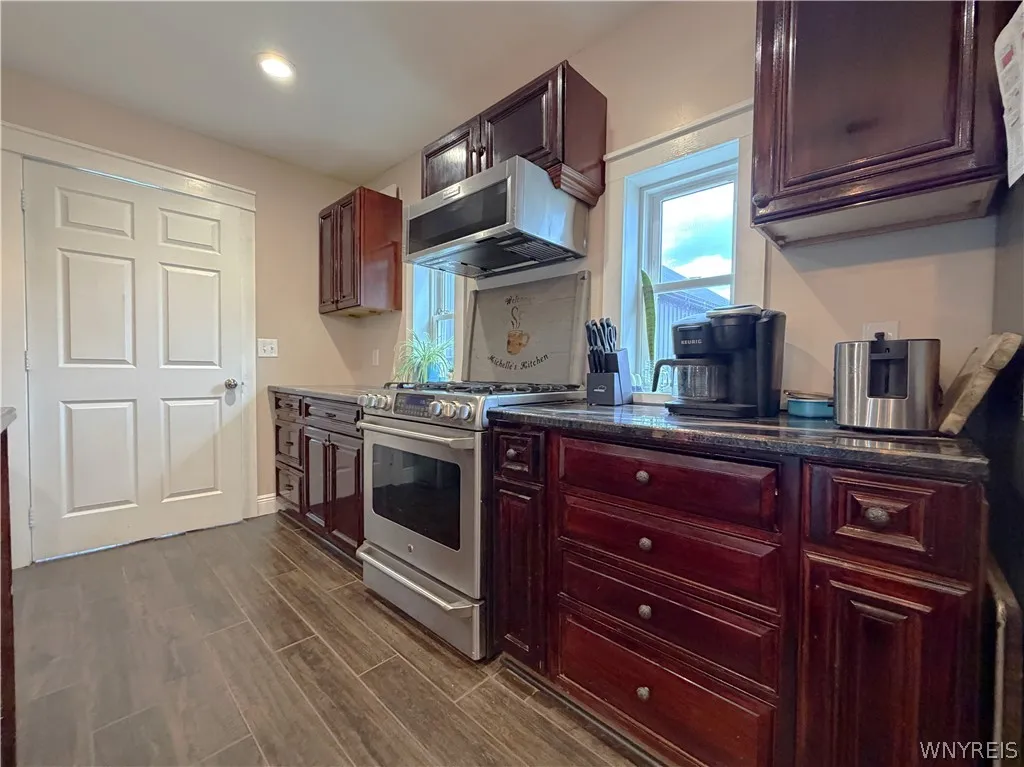 6455 Salt Road, Clarence, New York 14031, Clarence, New York 14031, 2 Bedrooms Bedrooms, 6 Rooms Rooms,2 BathroomsBathrooms,Residential,For Sale,6455 Salt Road, Clarence, New York 14031,0,B1671247