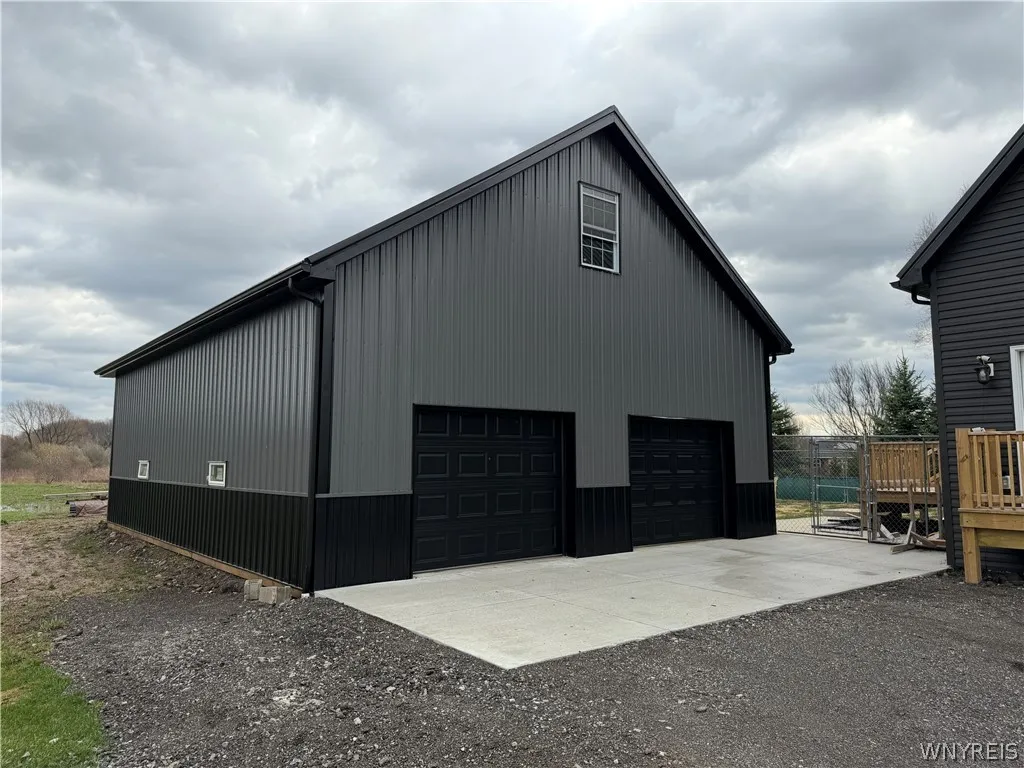 6455 Salt Road, Clarence, New York 14031, Clarence, New York 14031, 2 Bedrooms Bedrooms, 6 Rooms Rooms,2 BathroomsBathrooms,Residential,For Sale,6455 Salt Road, Clarence, New York 14031,0,B1671247