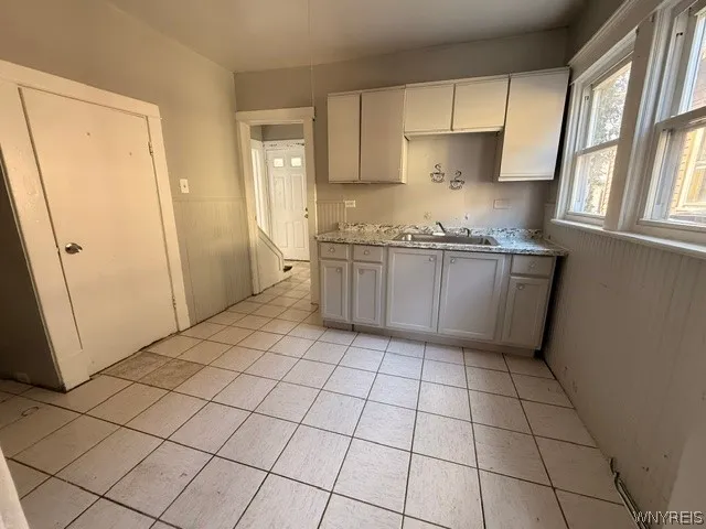 140 Parkridge Avenue, Buffalo, New York 14215, Buffalo, New York 14215, 3 Bedrooms Bedrooms, 6 Rooms Rooms,1 BathroomBathrooms,Residential Lease,For Rent,140 Parkridge Avenue, Buffalo, New York 14215,0,B1672960