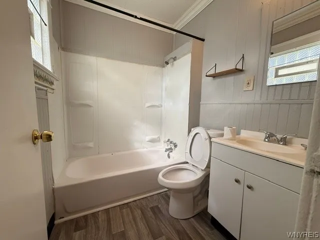 140 Parkridge Avenue, Buffalo, New York 14215, Buffalo, New York 14215, 3 Bedrooms Bedrooms, 6 Rooms Rooms,1 BathroomBathrooms,Residential Lease,For Rent,140 Parkridge Avenue, Buffalo, New York 14215,0,B1672960