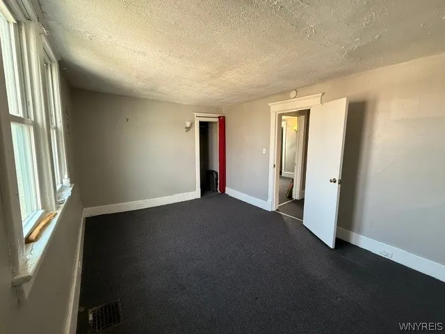 140 Parkridge Avenue, Buffalo, New York 14215, Buffalo, New York 14215, 3 Bedrooms Bedrooms, 6 Rooms Rooms,1 BathroomBathrooms,Residential Lease,For Rent,140 Parkridge Avenue, Buffalo, New York 14215,0,B1672960