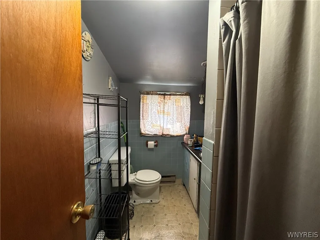 349 Riverside Avenue, Buffalo, New York 14207, Buffalo, New York 14207, 4 Bedrooms Bedrooms, 6 Rooms Rooms,1 BathroomBathrooms,Residential,For Sale,349 Riverside Avenue, Buffalo, New York 14207,0,B1670642