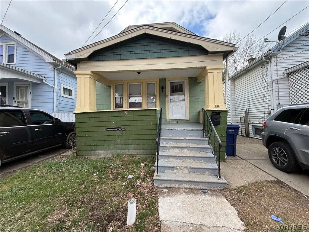 333 Crowley Avenue, Buffalo, New York 14207, Buffalo, New York 14207, 4 Bedrooms Bedrooms, 6 Rooms Rooms,1 BathroomBathrooms,Residential,For Sale,333 Crowley Avenue, Buffalo, New York 14207,0,B1670641
