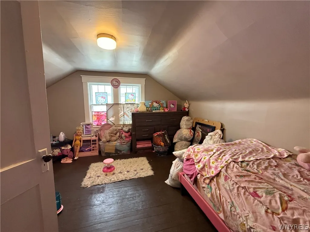 333 Crowley Avenue, Buffalo, New York 14207, Buffalo, New York 14207, 4 Bedrooms Bedrooms, 6 Rooms Rooms,1 BathroomBathrooms,Residential,For Sale,333 Crowley Avenue, Buffalo, New York 14207,0,B1670641