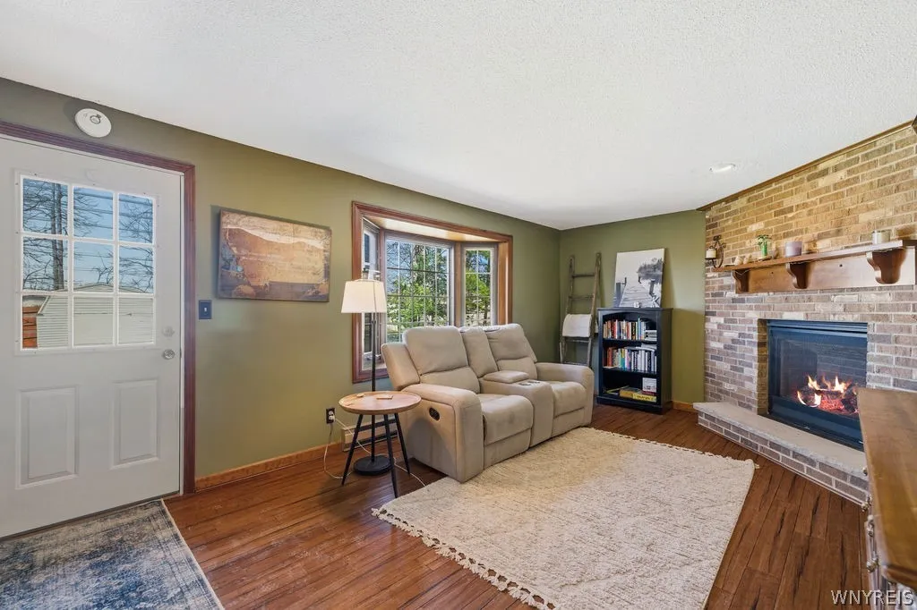 3662 Woodhaven Circle, Hamburg, New York 14075, Hamburg, New York 14075, 3 Bedrooms Bedrooms, 8 Rooms Rooms,1 BathroomBathrooms,Residential,For Sale,3662 Woodhaven Circle, Hamburg, New York 14075,0,B1670626