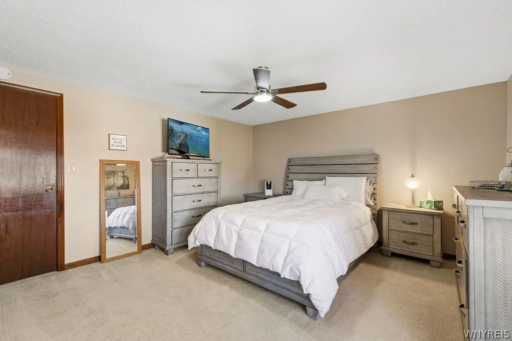 3662 Woodhaven Circle, Hamburg, New York 14075, Hamburg, New York 14075, 3 Bedrooms Bedrooms, 8 Rooms Rooms,1 BathroomBathrooms,Residential,For Sale,3662 Woodhaven Circle, Hamburg, New York 14075,0,B1670626