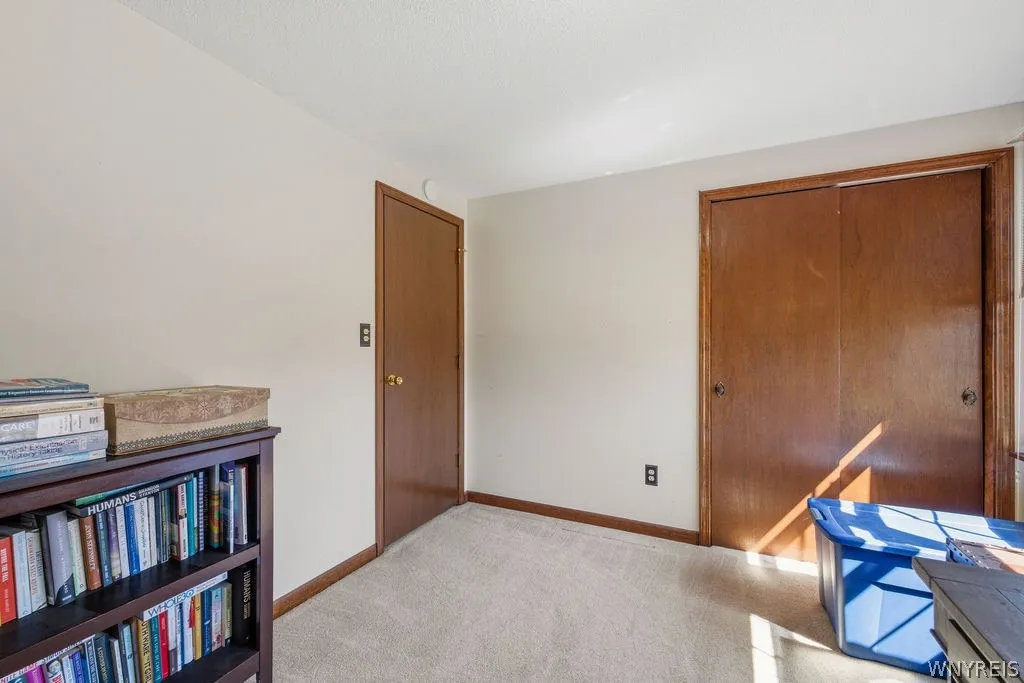 3662 Woodhaven Circle, Hamburg, New York 14075, Hamburg, New York 14075, 3 Bedrooms Bedrooms, 8 Rooms Rooms,1 BathroomBathrooms,Residential,For Sale,3662 Woodhaven Circle, Hamburg, New York 14075,0,B1670626