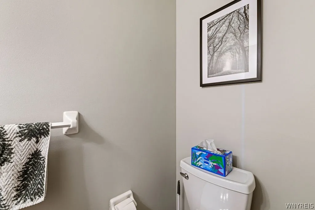 3662 Woodhaven Circle, Hamburg, New York 14075, Hamburg, New York 14075, 3 Bedrooms Bedrooms, 8 Rooms Rooms,1 BathroomBathrooms,Residential,For Sale,3662 Woodhaven Circle, Hamburg, New York 14075,0,B1670626