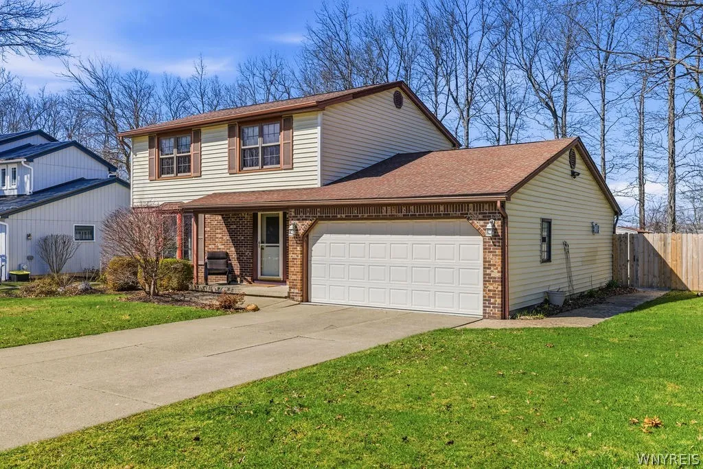 3662 Woodhaven Circle, Hamburg, New York 14075, Hamburg, New York 14075, 3 Bedrooms Bedrooms, 8 Rooms Rooms,1 BathroomBathrooms,Residential,For Sale,3662 Woodhaven Circle, Hamburg, New York 14075,0,B1670626