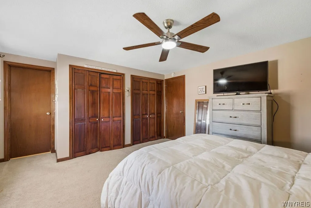 3662 Woodhaven Circle, Hamburg, New York 14075, Hamburg, New York 14075, 3 Bedrooms Bedrooms, 8 Rooms Rooms,1 BathroomBathrooms,Residential,For Sale,3662 Woodhaven Circle, Hamburg, New York 14075,0,B1670626