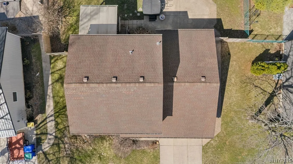3662 Woodhaven Circle, Hamburg, New York 14075, Hamburg, New York 14075, 3 Bedrooms Bedrooms, 8 Rooms Rooms,1 BathroomBathrooms,Residential,For Sale,3662 Woodhaven Circle, Hamburg, New York 14075,0,B1670626