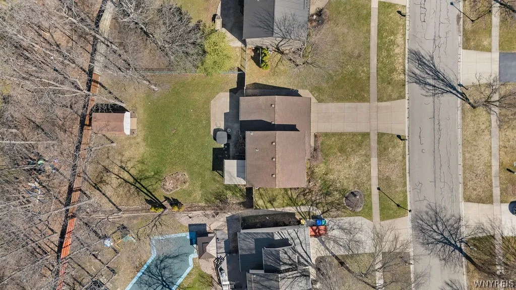 3662 Woodhaven Circle, Hamburg, New York 14075, Hamburg, New York 14075, 3 Bedrooms Bedrooms, 8 Rooms Rooms,1 BathroomBathrooms,Residential,For Sale,3662 Woodhaven Circle, Hamburg, New York 14075,0,B1670626