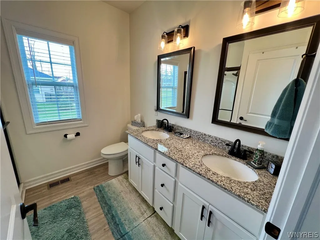 3050 Pleasant Avenue, Hamburg, New York 14075, Hamburg, New York 14075, 2 Bedrooms Bedrooms, 5 Rooms Rooms,2 BathroomsBathrooms,Residential,For Sale,3050 Pleasant Avenue, Hamburg, New York 14075,0,B1665272