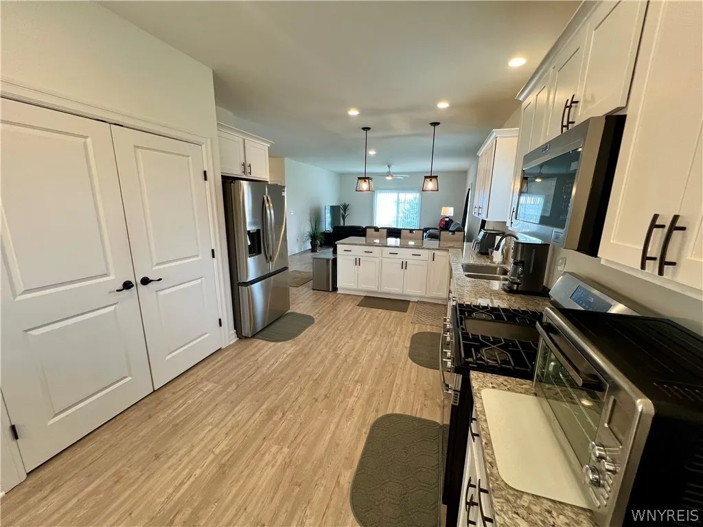 3050 Pleasant Avenue, Hamburg, New York 14075, Hamburg, New York 14075, 2 Bedrooms Bedrooms, 5 Rooms Rooms,2 BathroomsBathrooms,Residential,For Sale,3050 Pleasant Avenue, Hamburg, New York 14075,0,B1665272