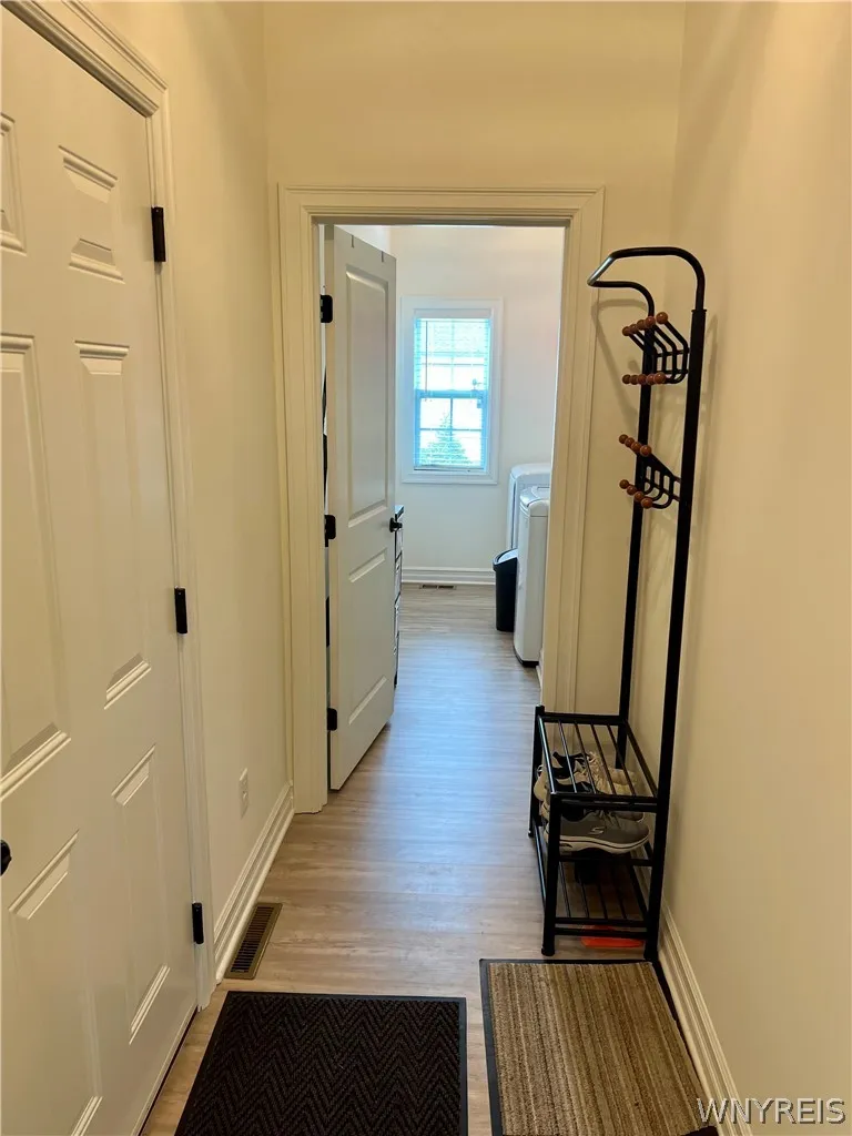 3050 Pleasant Avenue, Hamburg, New York 14075, Hamburg, New York 14075, 2 Bedrooms Bedrooms, 5 Rooms Rooms,2 BathroomsBathrooms,Residential,For Sale,3050 Pleasant Avenue, Hamburg, New York 14075,0,B1665272