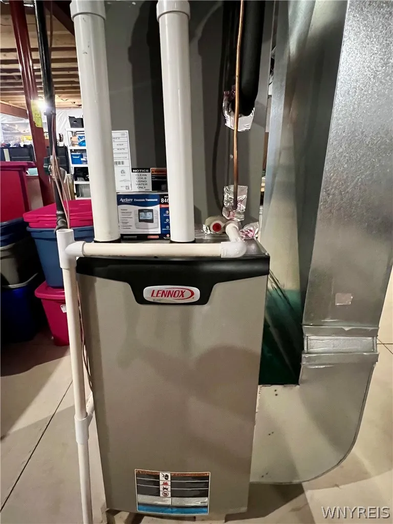 3050 Pleasant Avenue, Hamburg, New York 14075, Hamburg, New York 14075, 2 Bedrooms Bedrooms, 5 Rooms Rooms,2 BathroomsBathrooms,Residential,For Sale,3050 Pleasant Avenue, Hamburg, New York 14075,0,B1665272