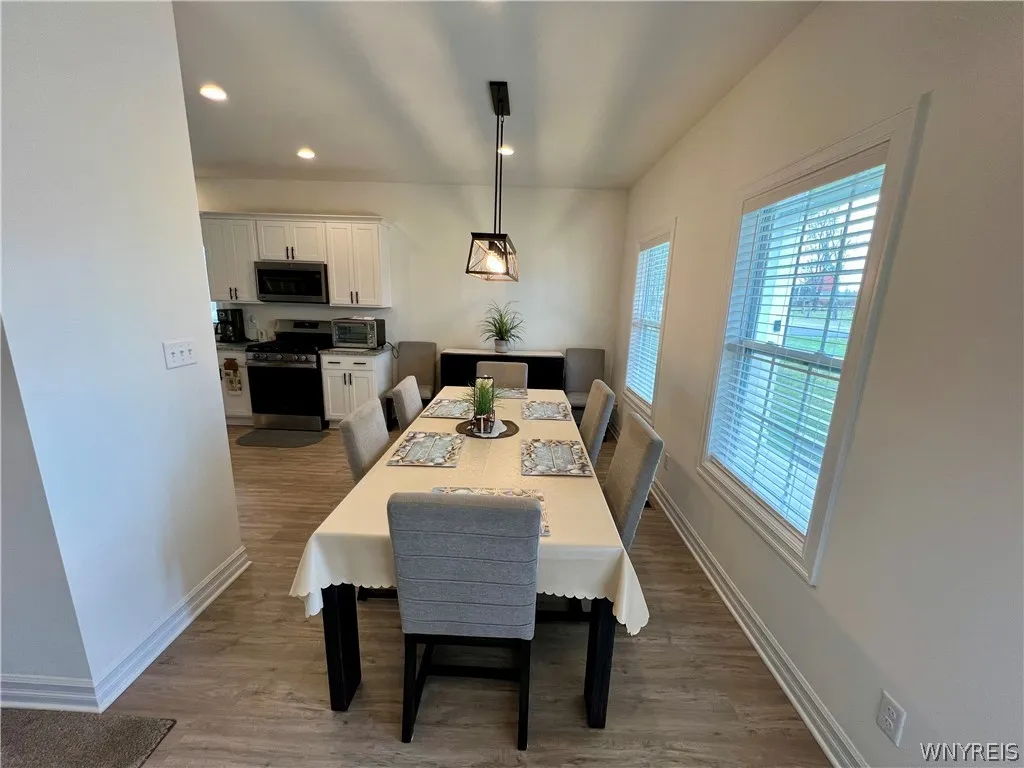3050 Pleasant Avenue, Hamburg, New York 14075, Hamburg, New York 14075, 2 Bedrooms Bedrooms, 5 Rooms Rooms,2 BathroomsBathrooms,Residential,For Sale,3050 Pleasant Avenue, Hamburg, New York 14075,0,B1665272