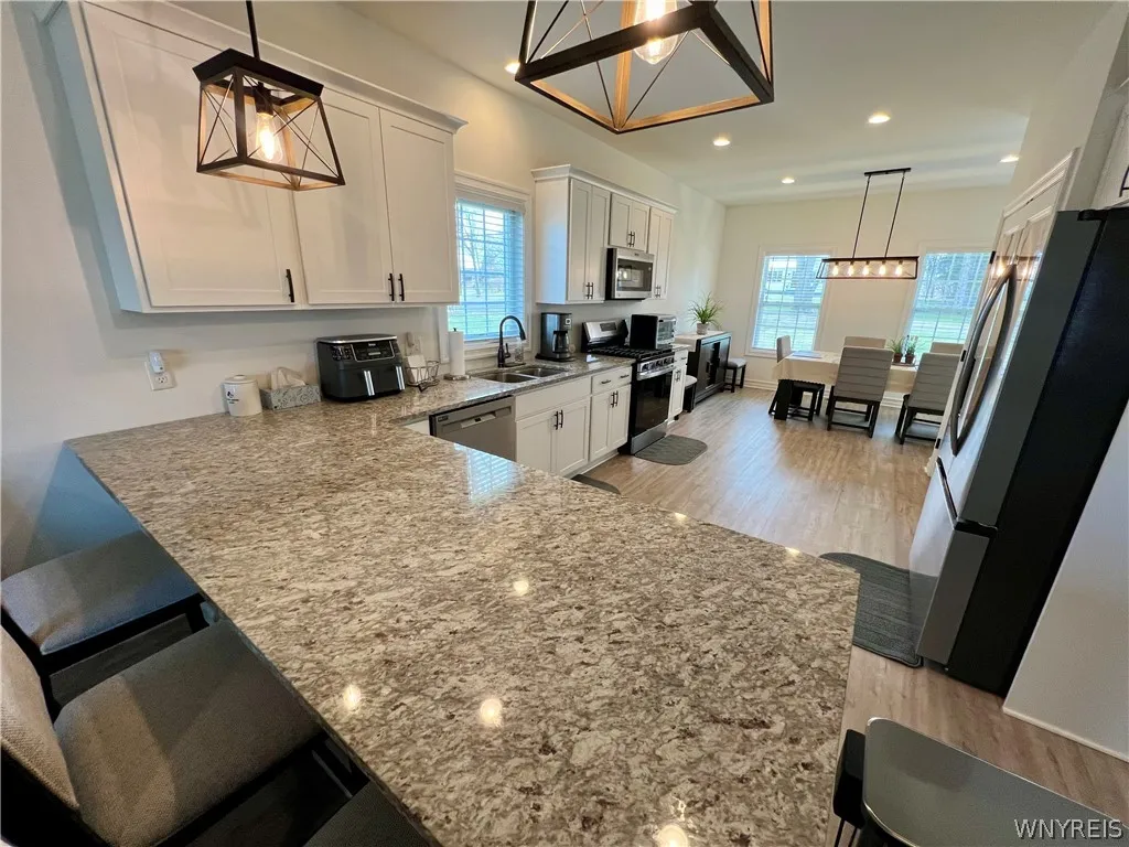 3050 Pleasant Avenue, Hamburg, New York 14075, Hamburg, New York 14075, 2 Bedrooms Bedrooms, 5 Rooms Rooms,2 BathroomsBathrooms,Residential,For Sale,3050 Pleasant Avenue, Hamburg, New York 14075,0,B1665272